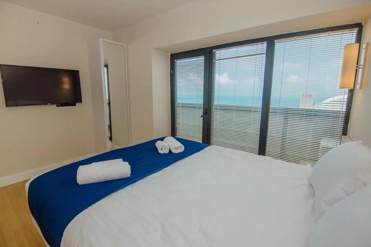 Orbi City Luxury Towers Aparthotel Batumi Exterior foto