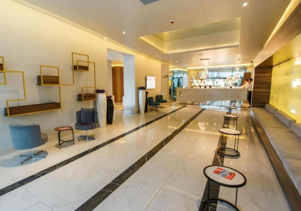Orbi City Luxury Towers Aparthotel Batumi Exterior foto